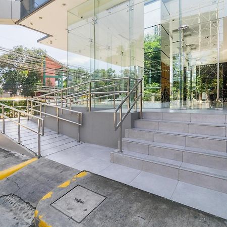Free Netflix Condo Near It Park With 32-Inch Samsung Hdtv Cebu Luaran gambar